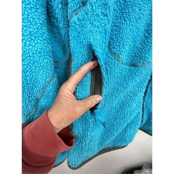 AK Burton size Large woman’s terry fleece full zip jacket. - Picture 8 of 9